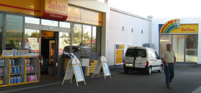3-fas kontakt vid entre 
hos Shell vid södra infarten i Helsingborg