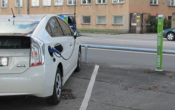 prius plug-in