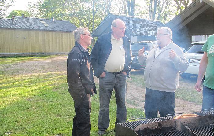 Kan det vara en storfisk Per berttar om ?  Matz och Tommy J verkar lite tveksamma