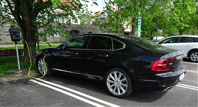 volvo s90