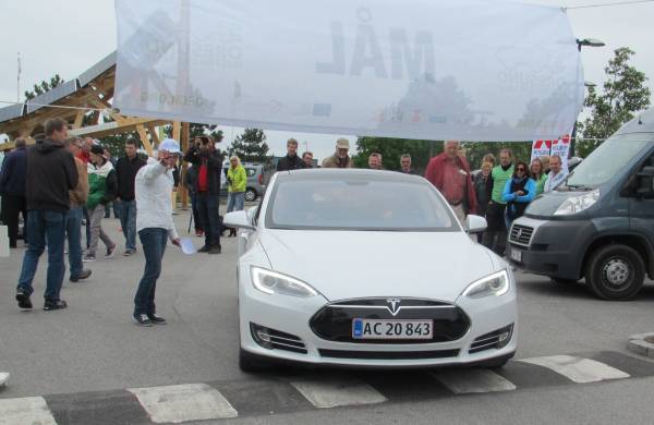 tesla s 