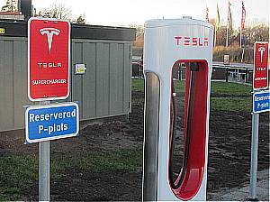 tesla Supercharger